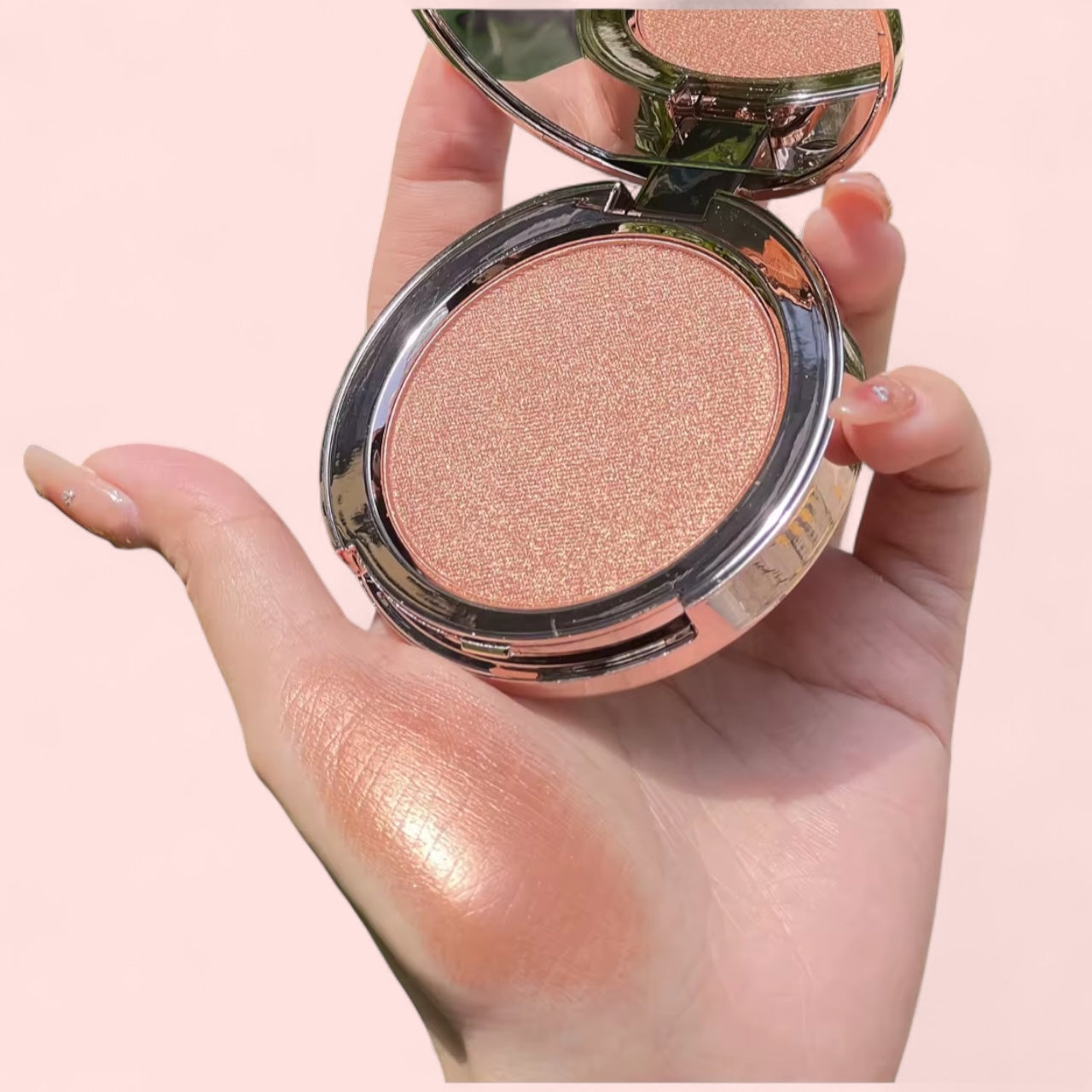 Golden Factor Glow Highlighter